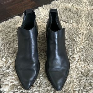 Dolce Vita ankle boots